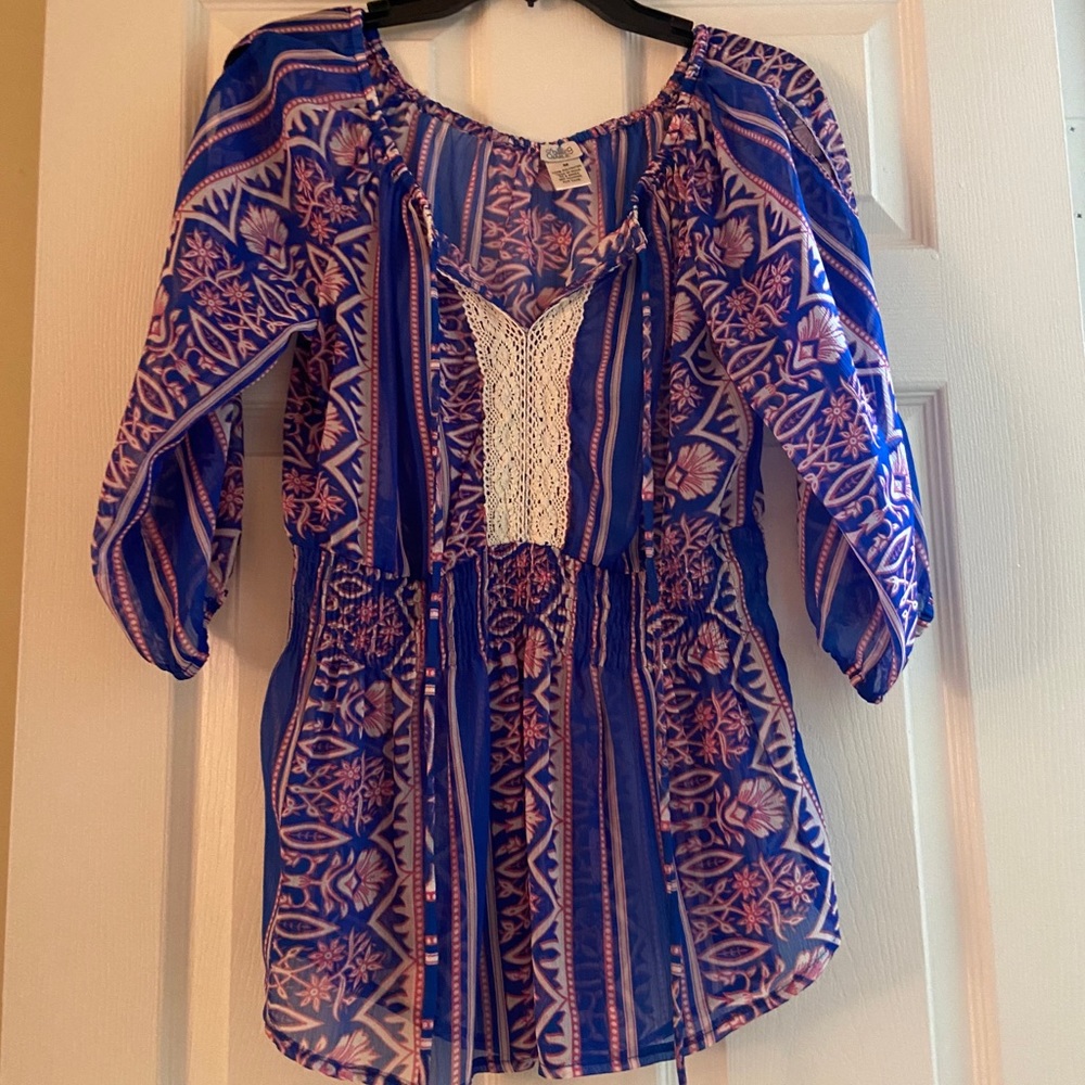 Dress/business casual shirt